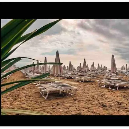 Luxury Centre. Pool. Beach And Shopping Appartamento Lido di Jesolo
