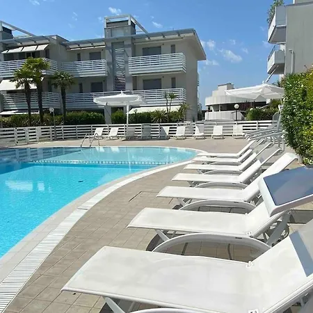 Appartamento Luxury Centre. Pool. Beach And Shopping Lido di Jesolo