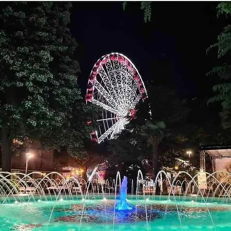 Appartamento Luxury Centre. Pool. Beach And Shopping